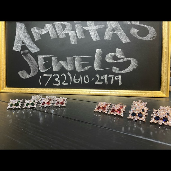 Gorgeous CZ studs. - Picture 1 of 5